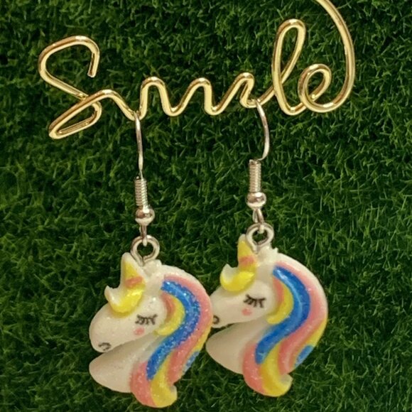 Unicorn Earring, Unicorn Jewelry, Gift Idea, Silly Earring, Cute Earring, Animal - Picture 3 of 5